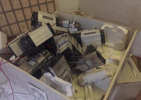 کشف ۳۳۰ دستگاه ماینر غیرمجاز در کرج