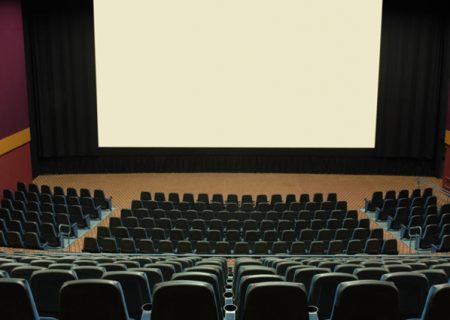 چرا برخی افراد نیاز به سینما و سالن تئاتر را احساس نمی کنند؟