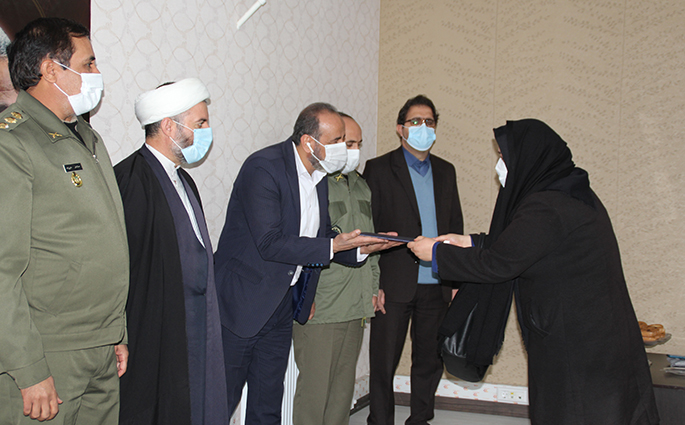 اجرای طرح سپاس در بنیاد شهید منطقه دو کرج/ هدف اصلی بنیاد شهید، تکریم خانواده های شهداست