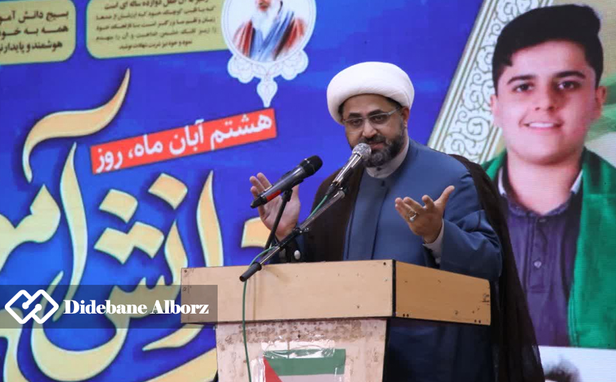 نوجوانی، ایمان و استعداد، سرمایه های یک نوجوان هستند