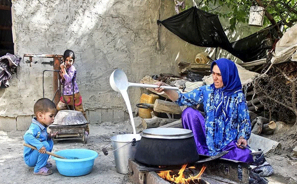 بیمه رایگان مادران غیرشاغل روستایی و عشایر دارای ۳ فرزند در البرز