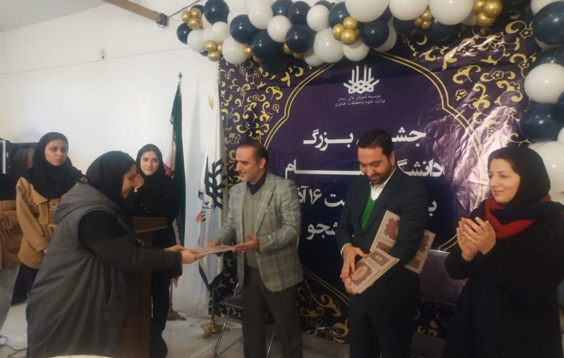 دانشجو باید حرفش را صریح و آگاهانه بزند