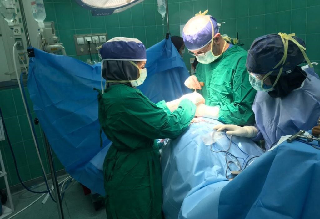 گام بزرگ درمانی در فردیس/ نخستین عمل جراحی مغز و اعصاب با موفقیت انجام شد