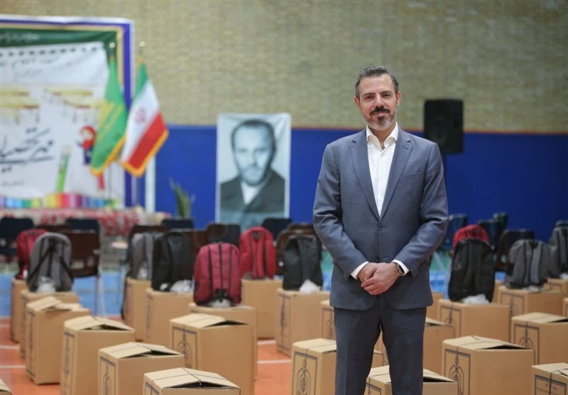 توزیع ۱۰۰۰ بسته لوازم‌التحریر به نیت واقف خیراندیش مرحوم حاجی ترخانی