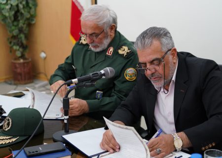 امضای تفاهم‌نامه دفاع مقدس و دانشگاه آزاد البرز