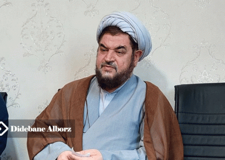 باید چهره واقعی دشمنان را افشا کنیم