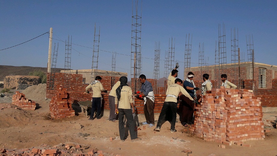 صدای زندگی در دل محرومیت/ وقتی خاک باران‌خورده جان می‌گیرد