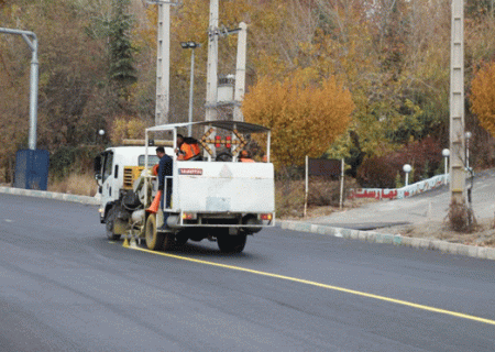 افزایش ایمنی جاده‌های البرز با اجرای خط‌کشی در محورهای کوهستانی و فاقد روشنایی