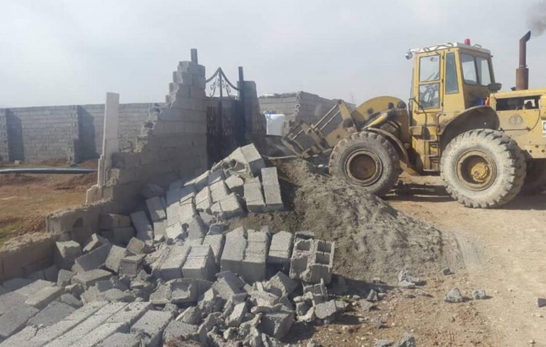 تخریب ساخت و سازهای غیرمجاز در منطقه ۴ کرج