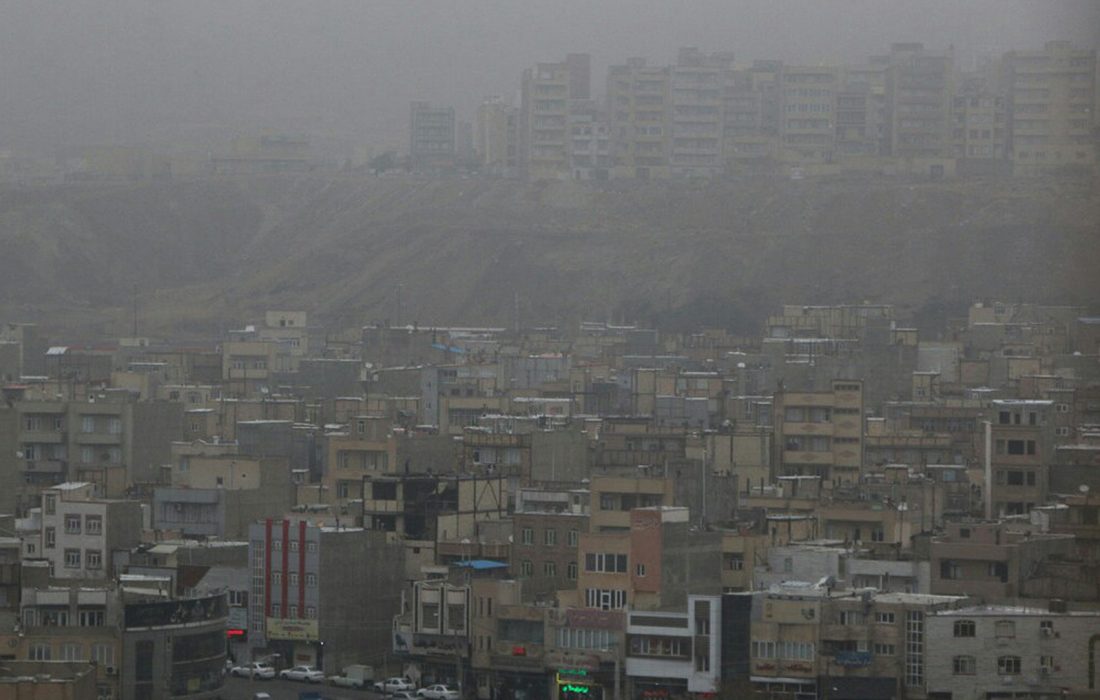 محدودیت های ناشی از آلودگی هوا در کلانشهر کرج