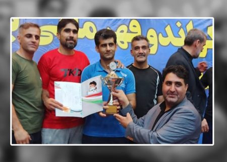 البرز، قهرمان مسابقات تکواندوی بسیج کشور در بخش آقایان شد