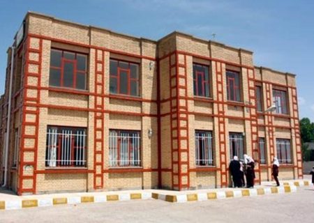البرز، محروم ترین استان از نظر سرانه آموزشی/ جهاد مدرسه سازی در البرز روی ریل افتاده است