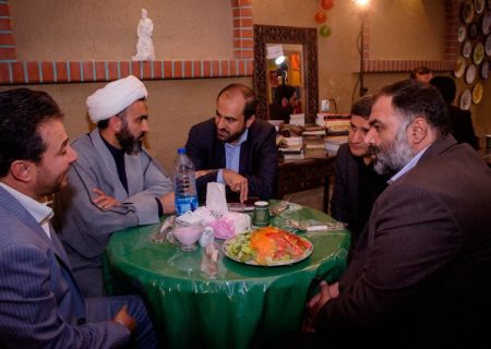 دیدار صمیمی هنرمندان البرزی با مسئولین فرهنگی