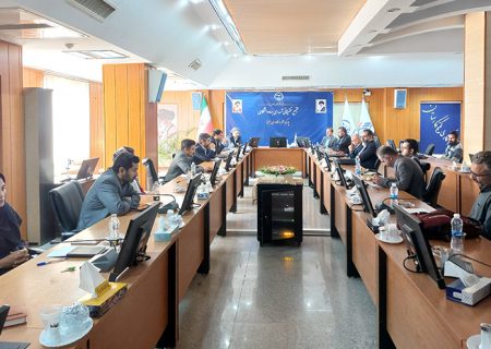 نشست مشترک شرکت های دانش بنیان و فناور پارک علم و فناوری البرز و هلدینگ تاپیکو برگزار شد