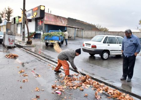 آماده باش خدمات شهری شهرداری گلسار برای رفع آبگرفتگی معابر سطح شهر