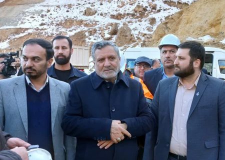 بازدید وزیر تعاون، کار و رفاه اجتماعی از روند ساخت تونل جاده جدید طالقان به هشتگرد