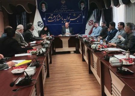 وجود زباله در برخی ورودی های شهر باعث تأسف است