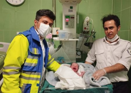 نجات جان مادر و نوزاد تازه متولد شده در البرز