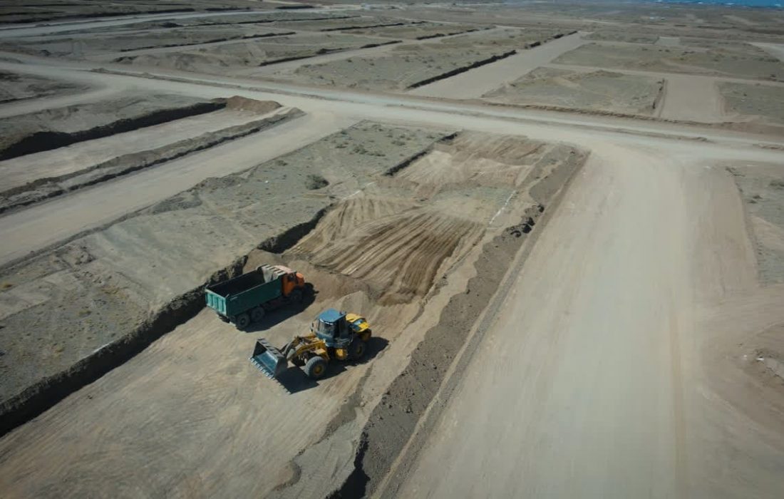 خاکبرداری از بزرگترین سایت نهضت ملی مسکن کشور با ۹۴ درصد پیشرفت