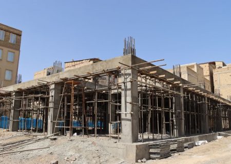 طرح توسعه درمانگاه خیریه کمالشهر کلید خورد