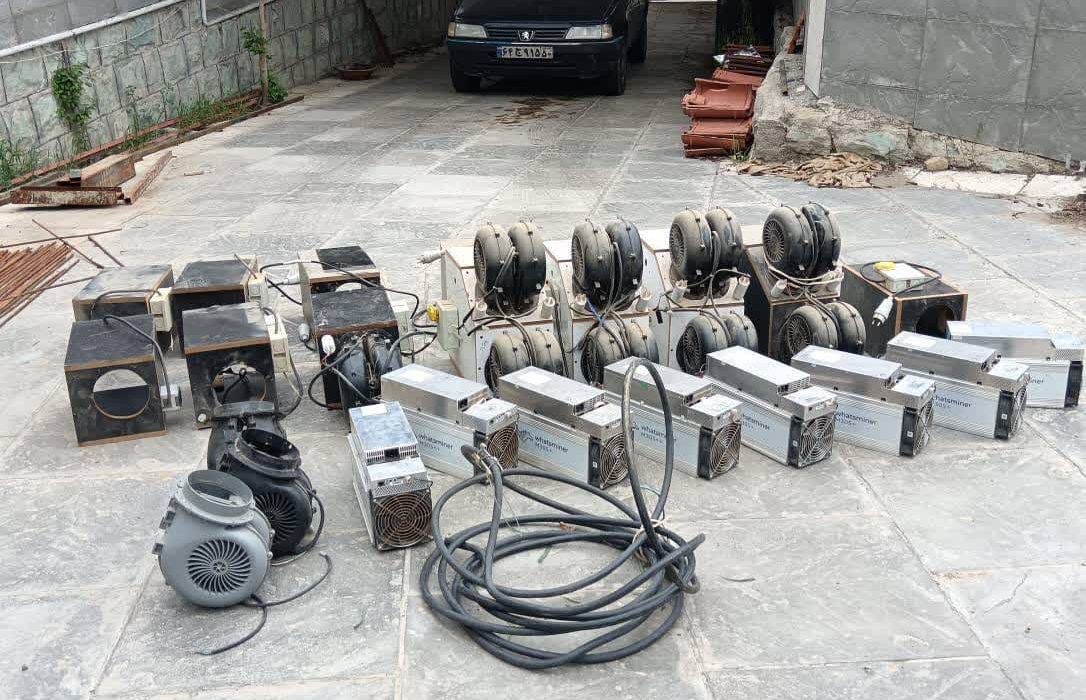 کشف ٨ دستگاه غیرمجاز استخراج رمز ارز در روستای‌ آتشگاه