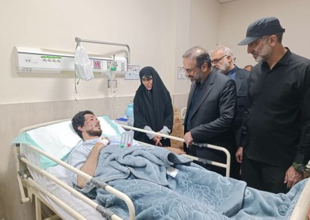 عیادت رئیس کل دادگستری البرز از مجروحان حمله اسرائیل به استان