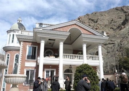 اَبَر‌ویلای شخص ذی‌نفوذ در حاشیه‌ رود کرج تخریب شد