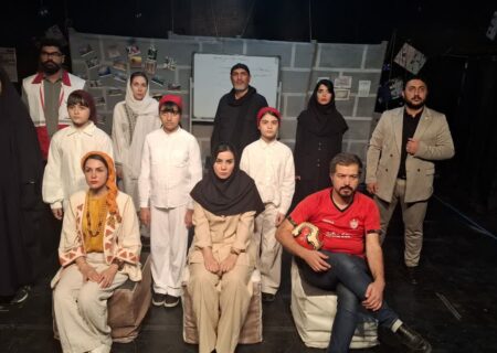 ققنوس در آسمان تئاتر البرز بال گشود؛ روایتی از حافظه زخمی جنگ روی صحنه کرج